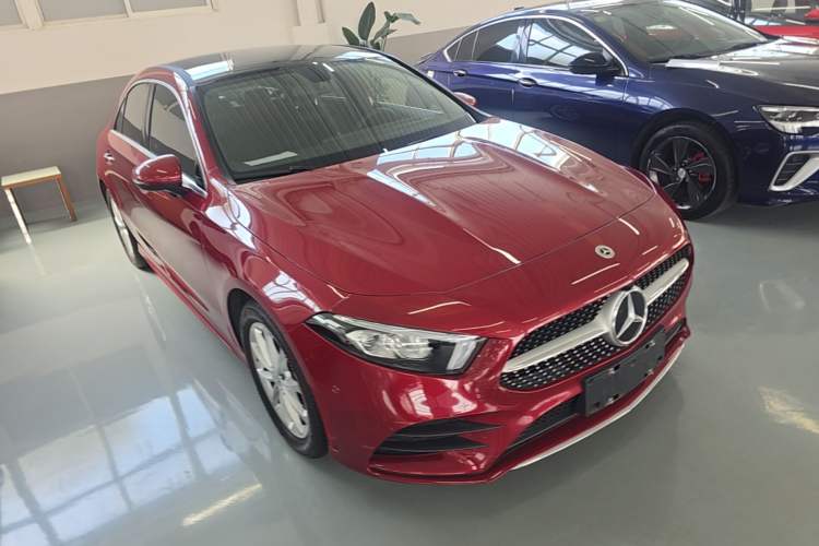 Mercedes-Benz A 200 L 2021 — фото 3