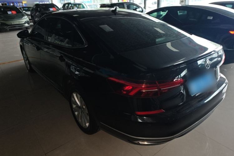 Volkswagen Passat 2020 — 4