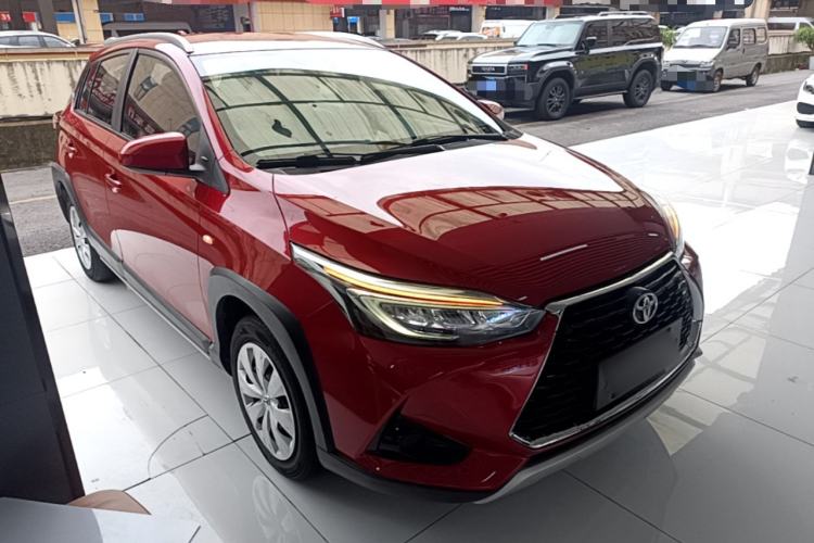 Toyota Yaris 2022 — фото 3