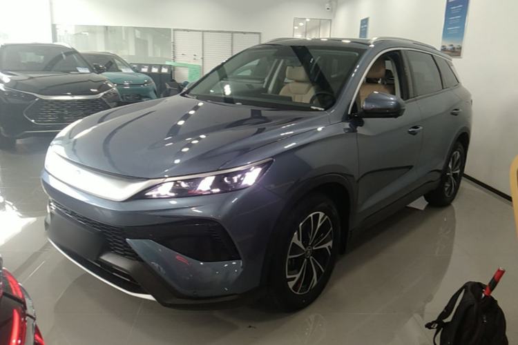 BYD Song Pro 2025 — фото 1