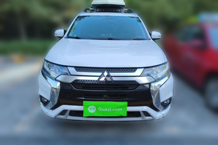 Mitsubishi outlander 2020 — фото 2