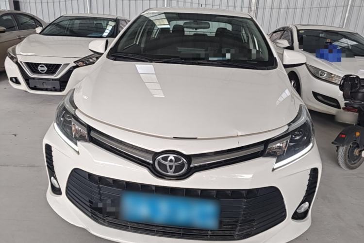 Toyota Yaris 2022 — фото 2