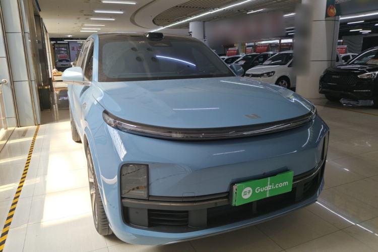 Li Auto L8 2023 — 3