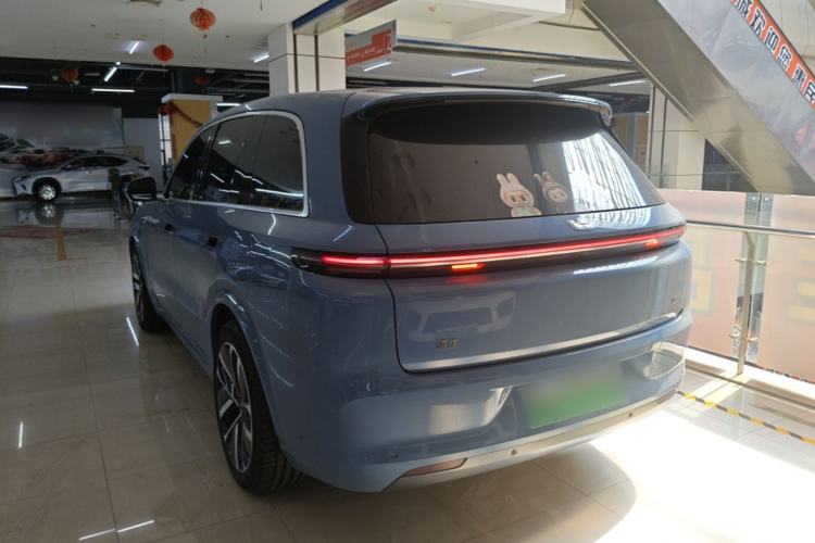 Li Auto L8 2023 — 4