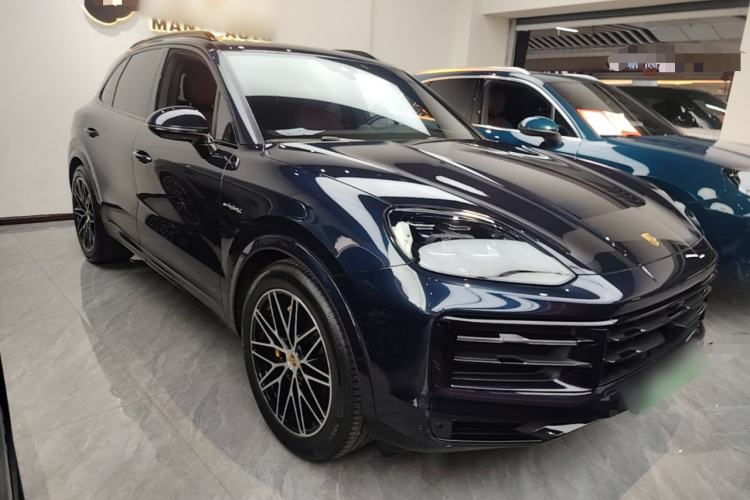 Porsche Cayenne 2024 — 3
