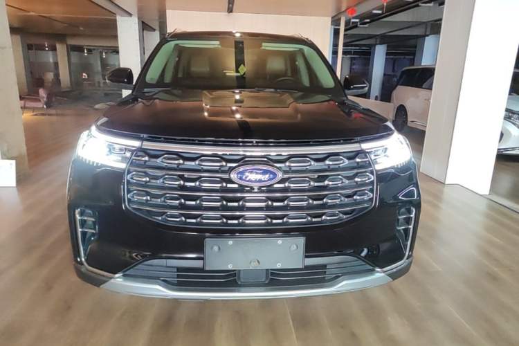 Ford Explorer 2023 — 2