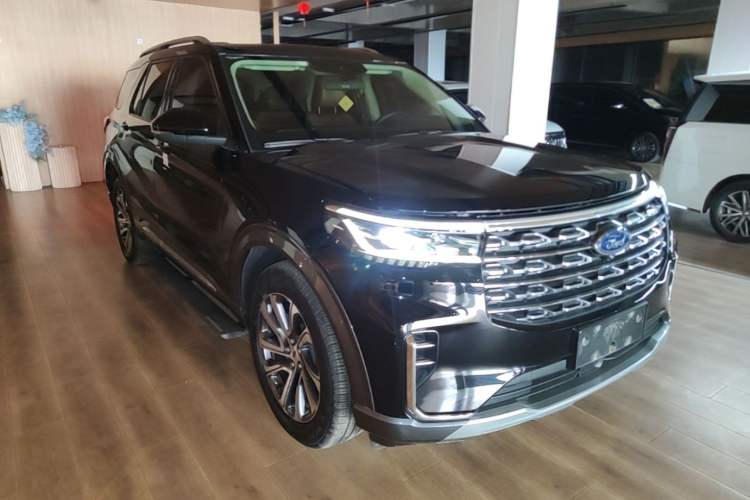 Ford Explorer 2023 — 3