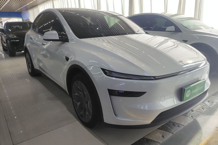 Tesla Model Y L 2025 — фото 3