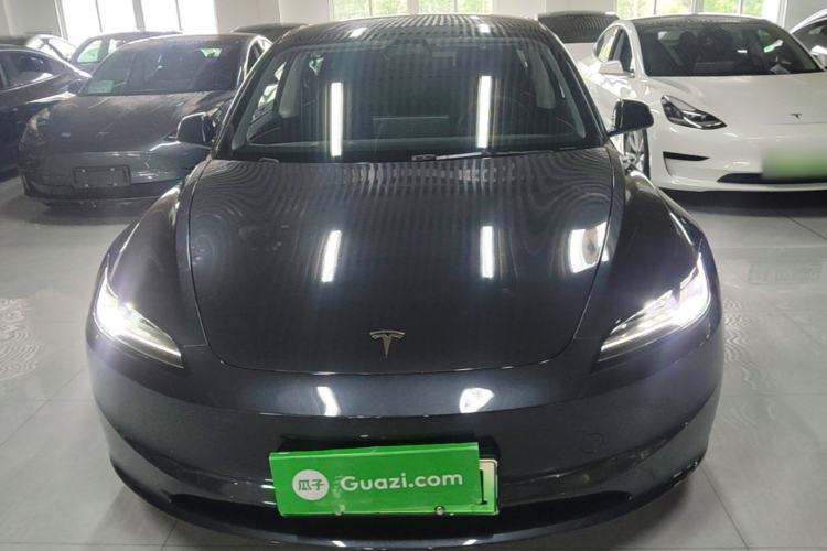 Tesla Model 3 2023 — 2