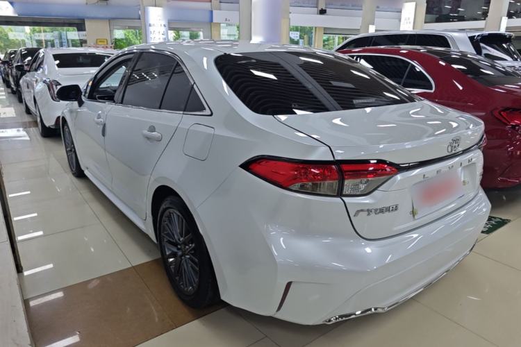 Toyota Corolla 2023 — 4