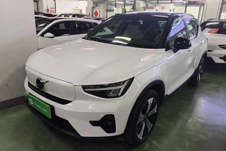 Volvo xc40 new energy 2023 — фото 1