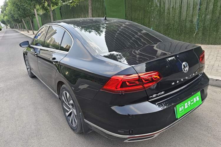 Volkswagen magotan gte plug in hybrid 2020 — фото 4