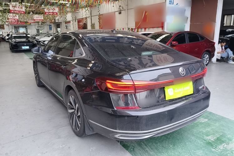 Volkswagen Passat 2022 — 4