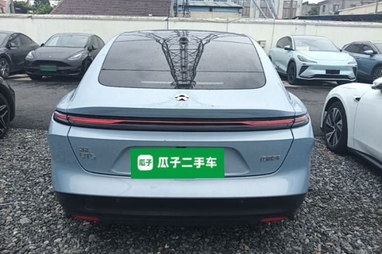 NIO ET5 2022 — 5