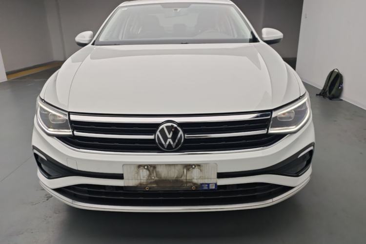 Volkswagen Bora 2023 — 2