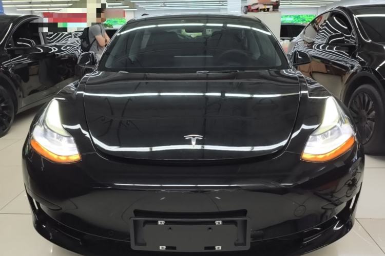 Tesla Model 3 2022 — 2