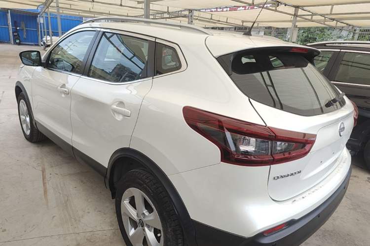 Nissan Qashqai 2023 — фото 4