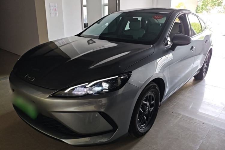 BYD Seal 05 DM-i 2025 — фото 1