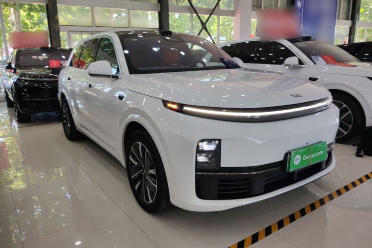 Li Auto L7 2025 — 3
