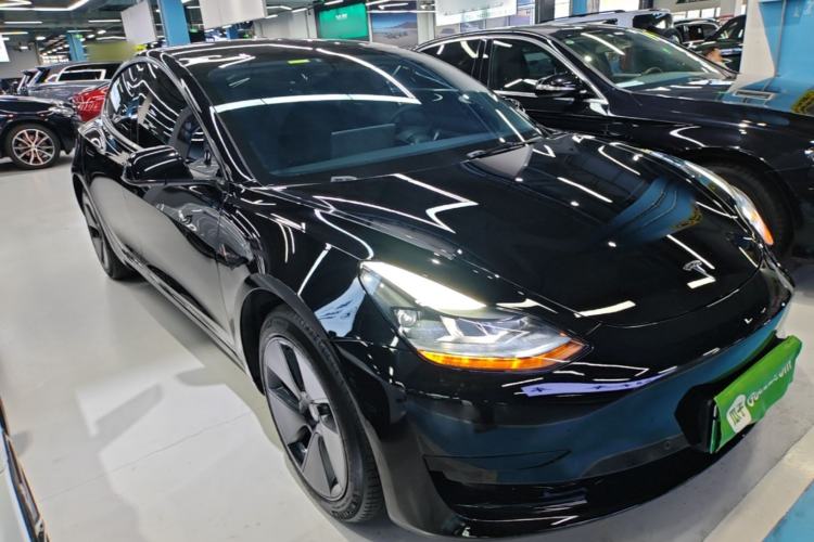 Tesla Model 3 2022 — 3