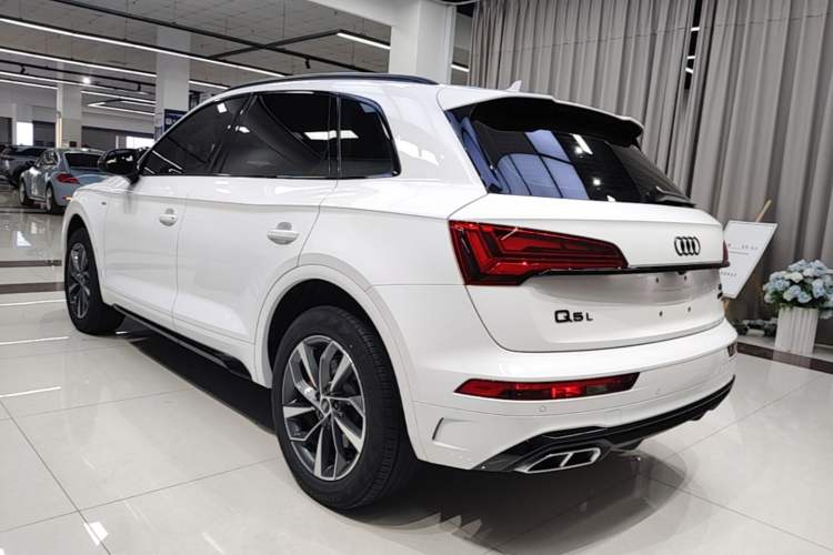 Audi Q5 2023 — фото 4