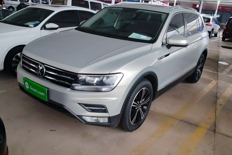 Volkswagen Tiguan L 2021 — фото 1