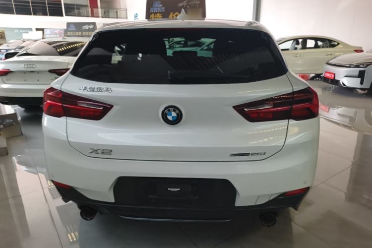 BMW X2 2023 — фото 5