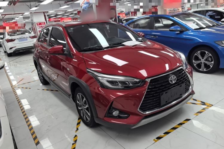Toyota YARiS L 2022 — фото 3