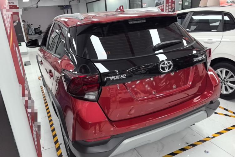 Toyota YARiS L 2022 — фото 4
