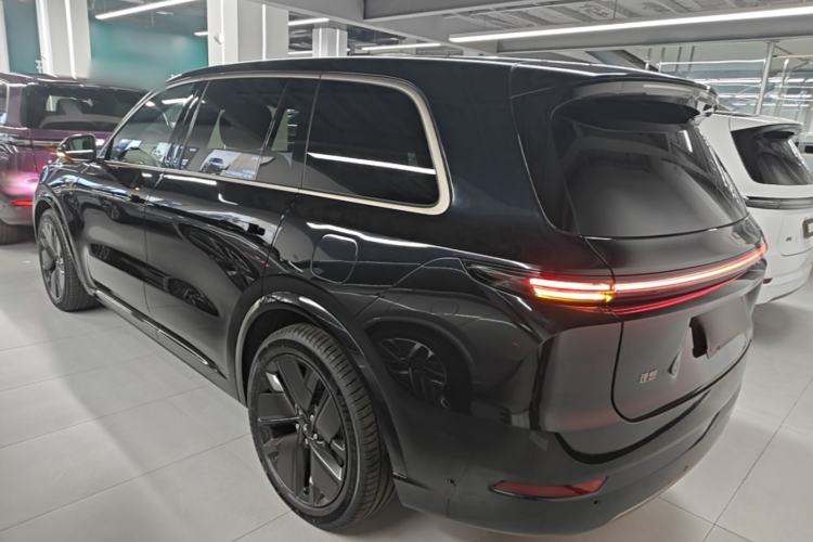 Li Auto L9 2025 — 4