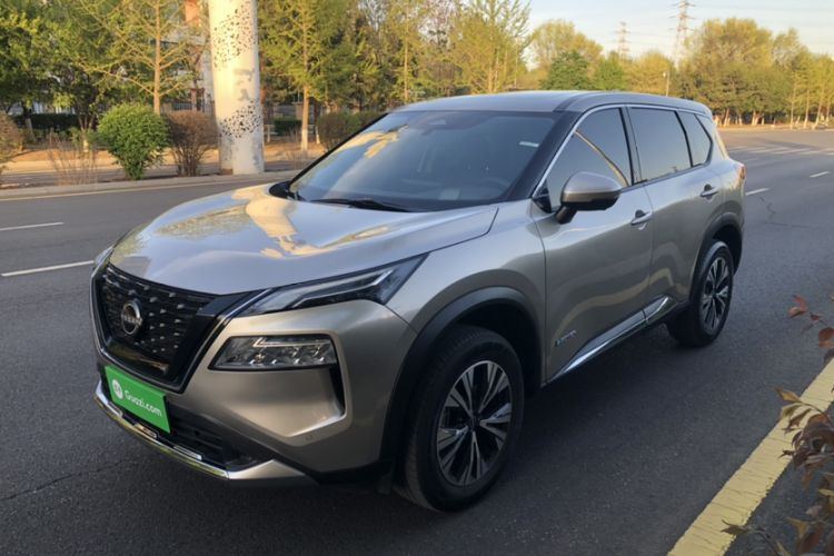 Nissan X-Trail 2023 — фото 1