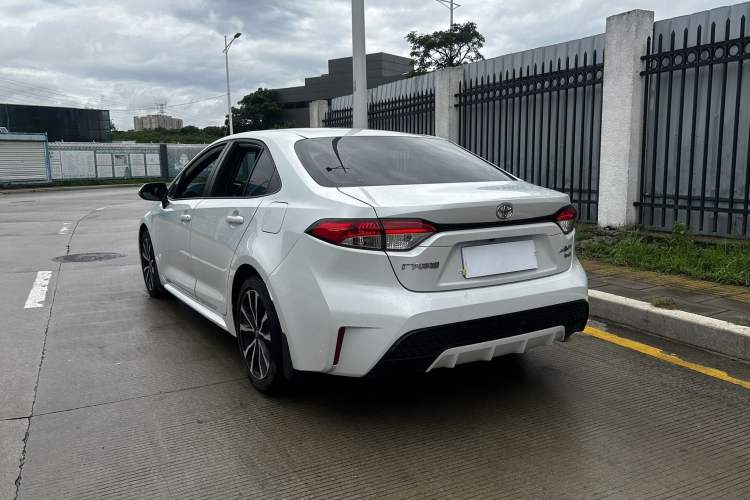 Toyota Corolla 2021 — 4