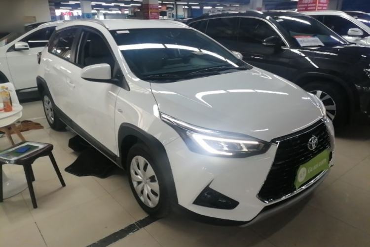 Toyota Yaris 2021 — фото 3