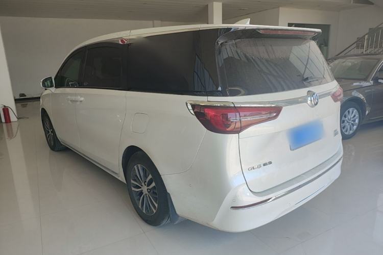 Buick GL8 2023 — 4