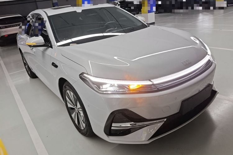 Geely Galaxy A7 2025 — фото 3