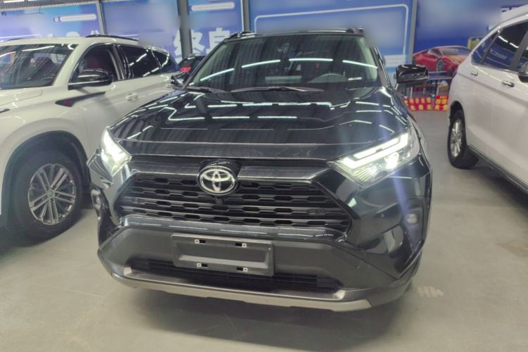 Toyota RAV4 2023 — 3
