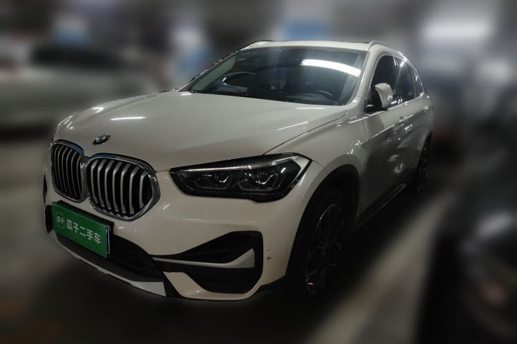 BMW X1 2020 — фото 1