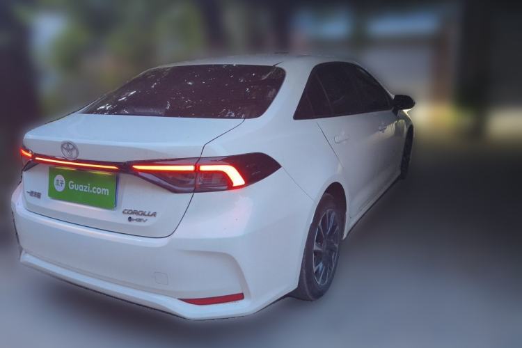 Toyota Corolla 2026 — 4