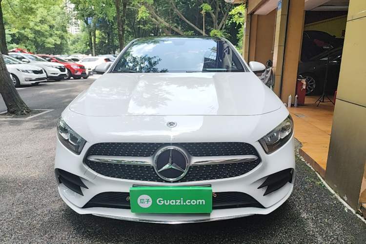 Mercedes-Benz A 200 L 2021 — 2