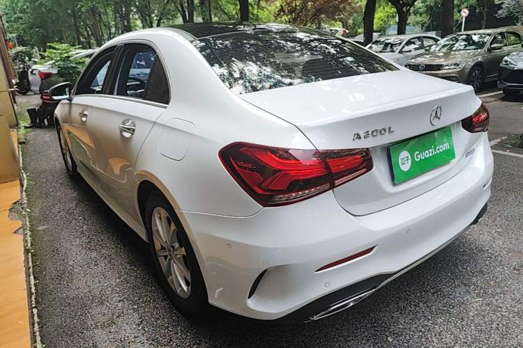 Mercedes-Benz A 200 L 2021 — 4