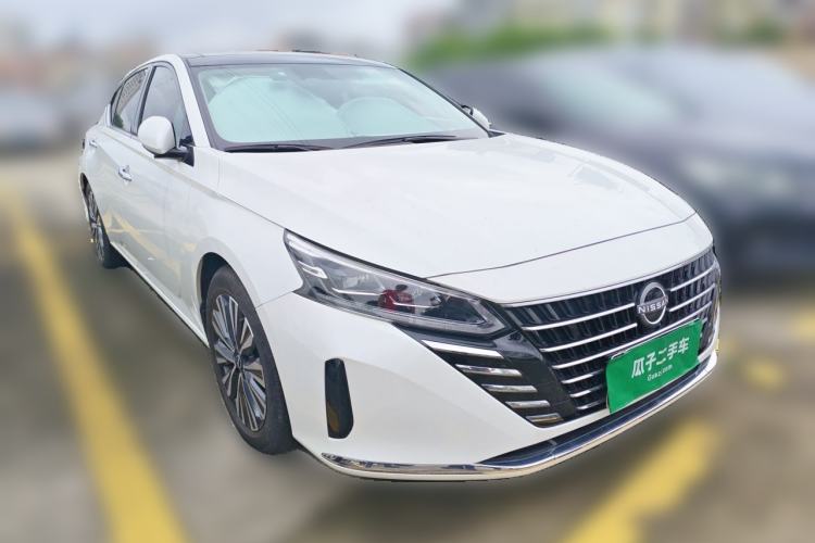 Nissan Altima 2022 — 3