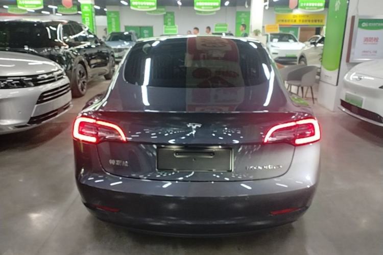 Tesla Model 3 2019 — 5