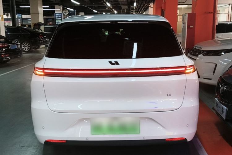 Li Auto L6 2024 — 5
