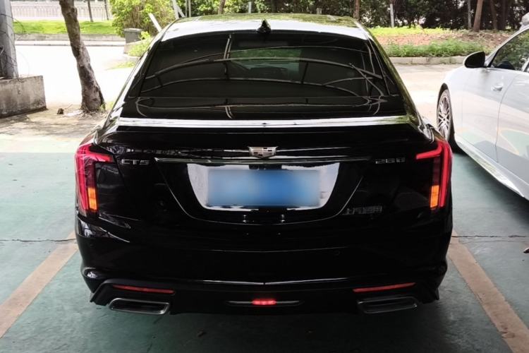Cadillac CT5 2023 — 5