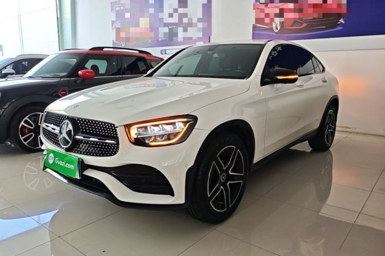 Mercedes-Benz GLC 260 2020 — фото 1