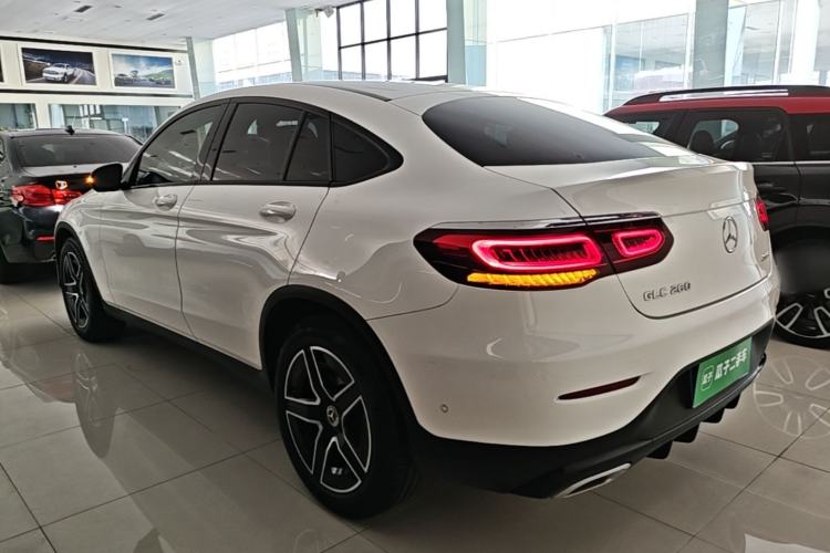 Mercedes-Benz GLC 260 2020 — фото 4
