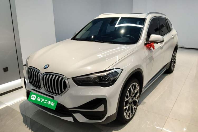 BMW X1 2022 — фото 1