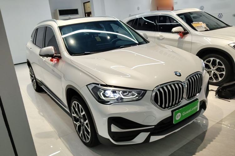 BMW X1 2022 — фото 3