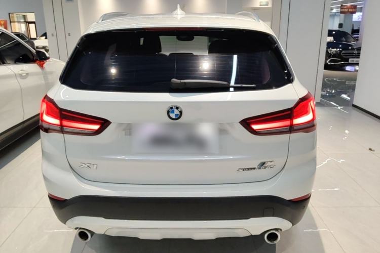 BMW X1 2022 — фото 5