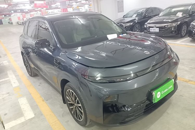 Leapmotor B10 2025 — 3